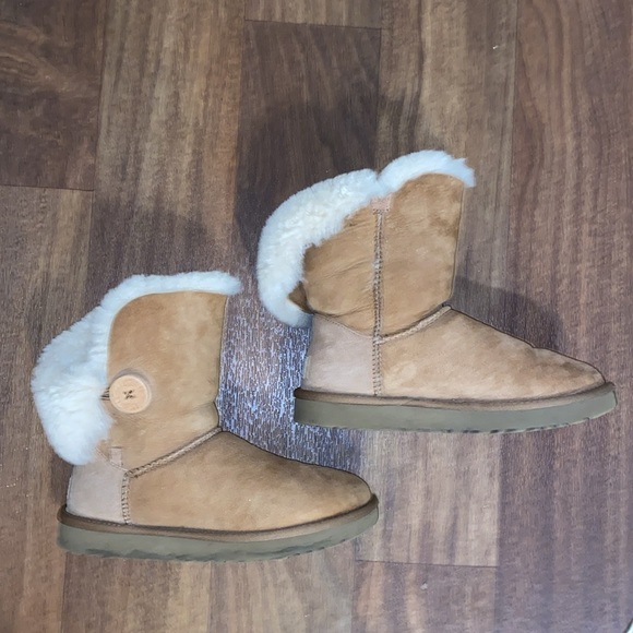 Ugg Bailey Button ll Li Boots - Picture 3 of 14